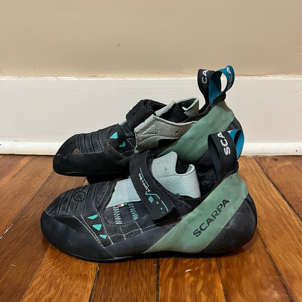 Scarpa Instinct Climbing Shoes - 40.5